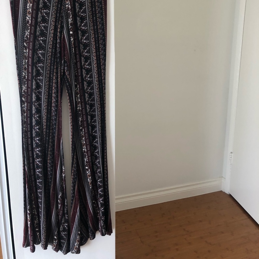 Patterned Flowy Pants - Picture 2 of 3